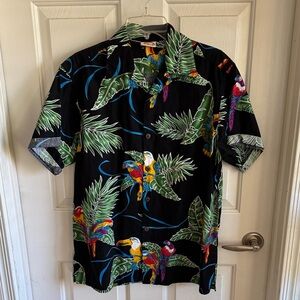 VTG Go Barefoot Men's Black Tropical Parrot Short-Sleeve Shirt Made in USA